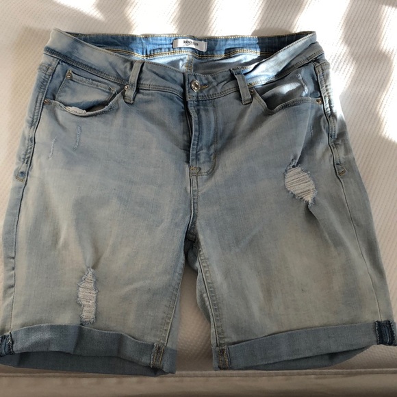 Kensie Pants - Pale blue denim shorts Size 8 (US)